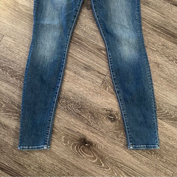 Mother The Looker in Groovin - Picture 2 of 7